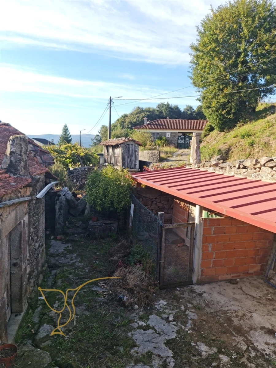 Moradia T0 para Venda em Romarigães Foto 5