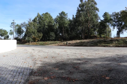 Terreno para Venda em Lustosa e Barrosas (Santo Estêvão)