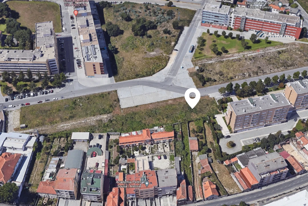 Terreno para Venda em Pedrouços Foto 2