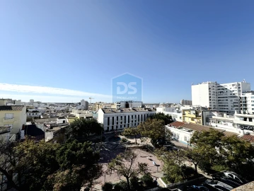 Negócio para Venda em Faro (Sé e São Pedro)
