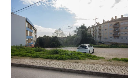 Terreno para Venda em Alenquer (Santo Estêvão e Triana)