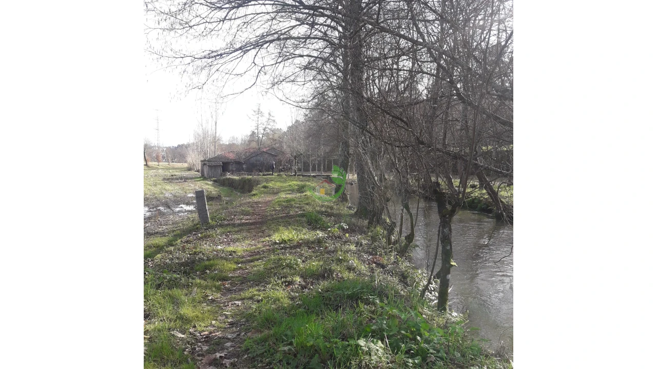 Moradia para Venda em Sabariz Foto 5