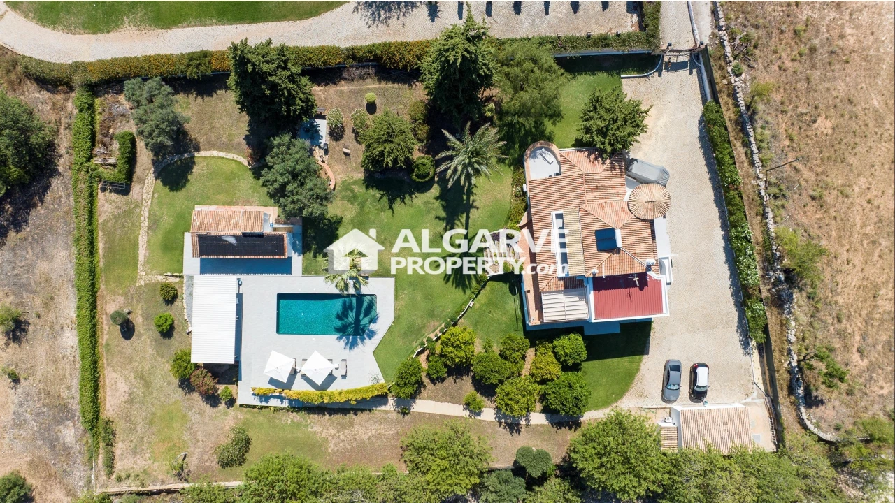 Moradia T5 para Venda em Boliqueime Foto 39