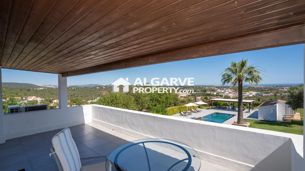 Moradia T5 para Venda em Boliqueime Foto 22