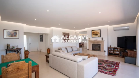 Moradia T5 para Venda em Boliqueime