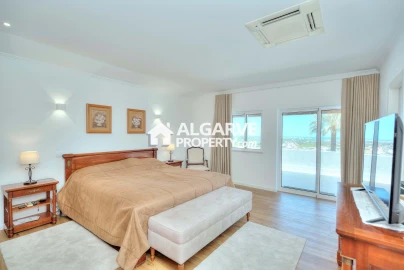 Moradia T5 para Venda em Boliqueime