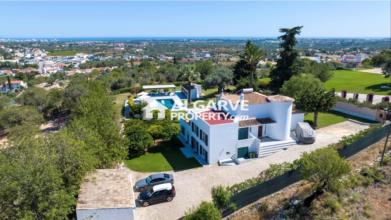 Moradia T5 para Venda em Boliqueime Foto 37