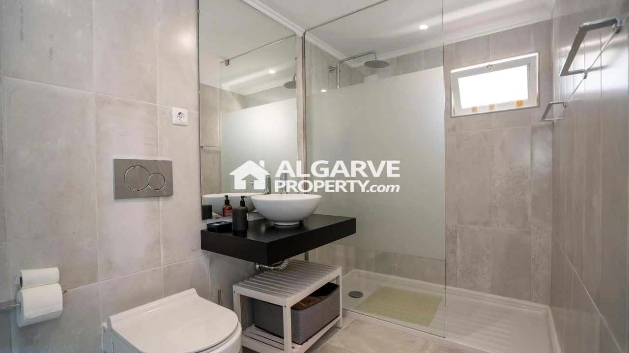 Moradia T5 para Venda em Boliqueime Foto 31