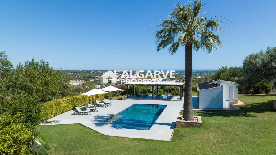 Moradia T5 para Venda em Boliqueime Foto 41