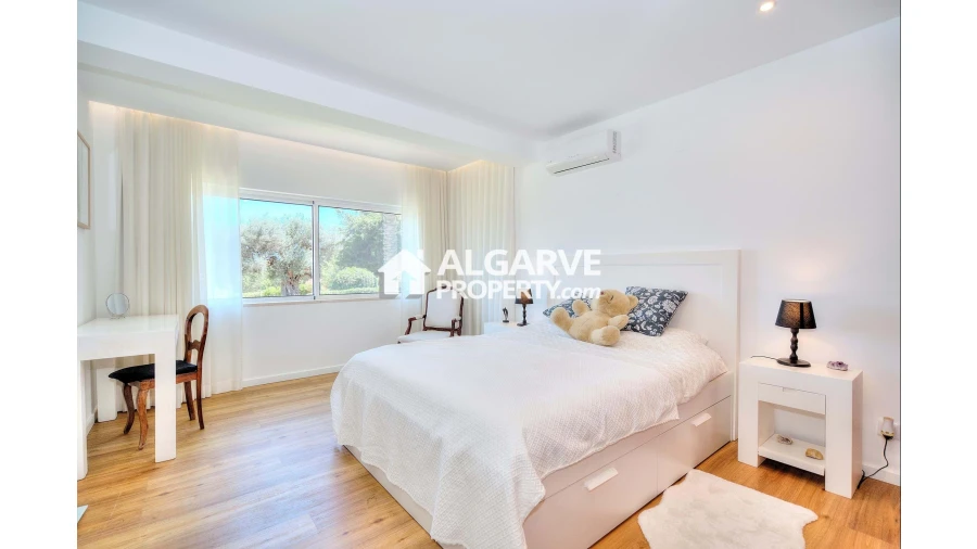 Moradia T5 para Venda em Boliqueime Foto 43