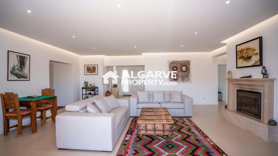 Moradia T5 para Venda em Boliqueime Foto 11