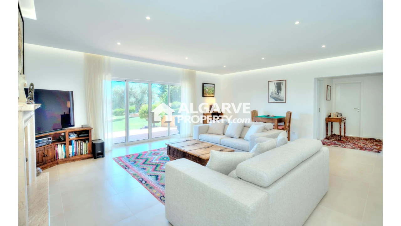 Moradia T5 para Venda em Boliqueime Foto 46