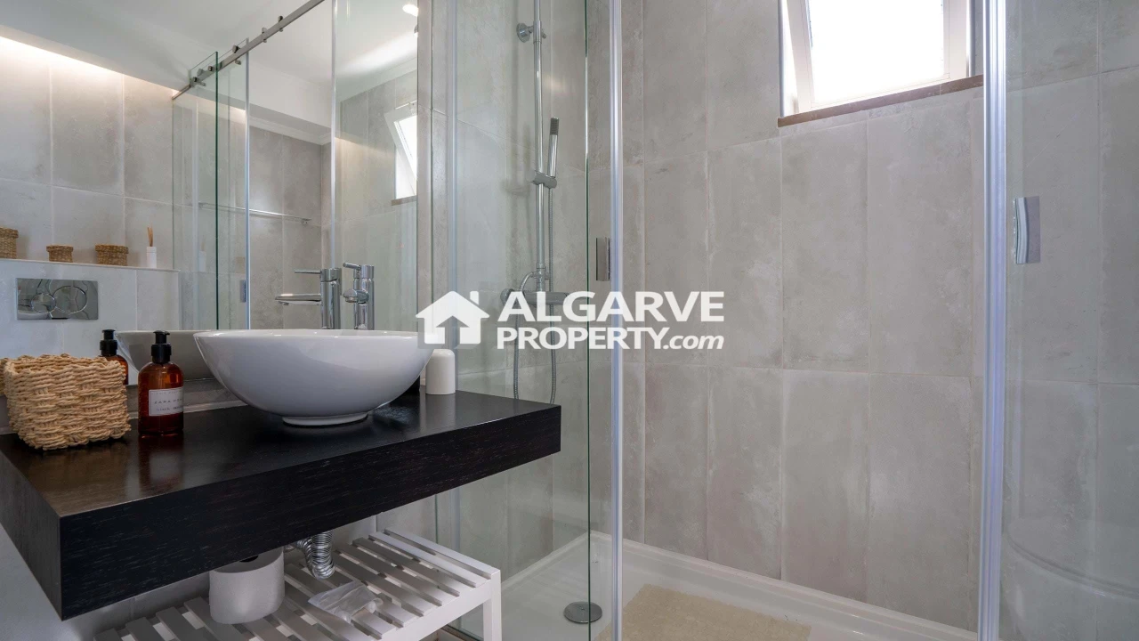 Moradia T5 para Venda em Boliqueime Foto 27