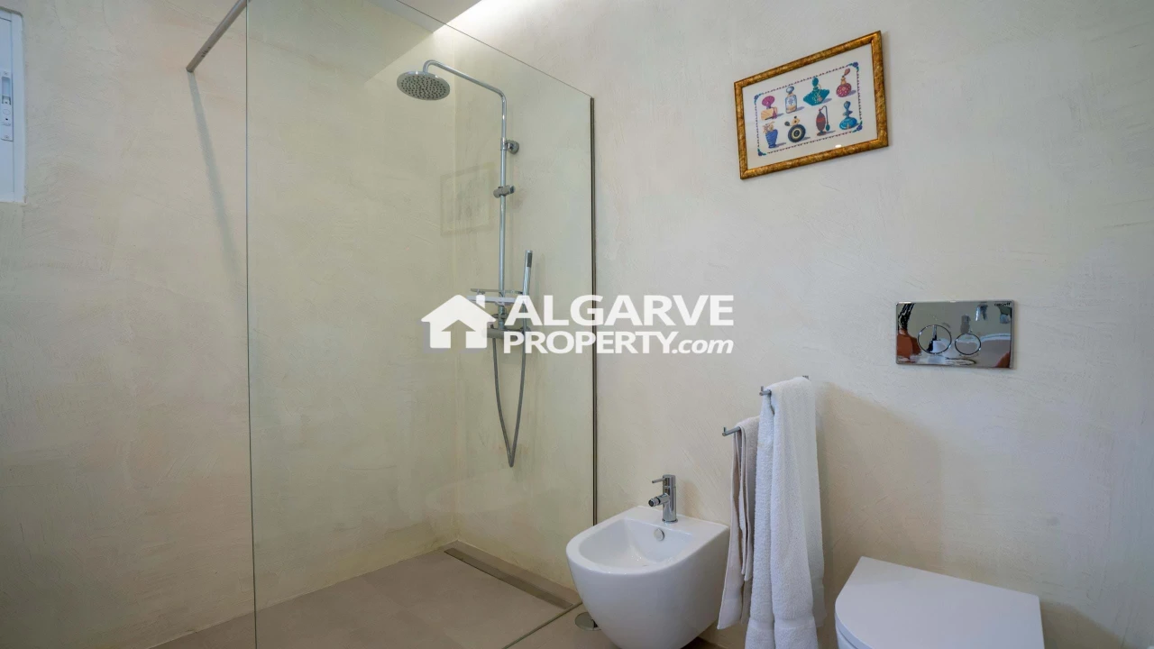 Moradia T5 para Venda em Boliqueime Foto 21