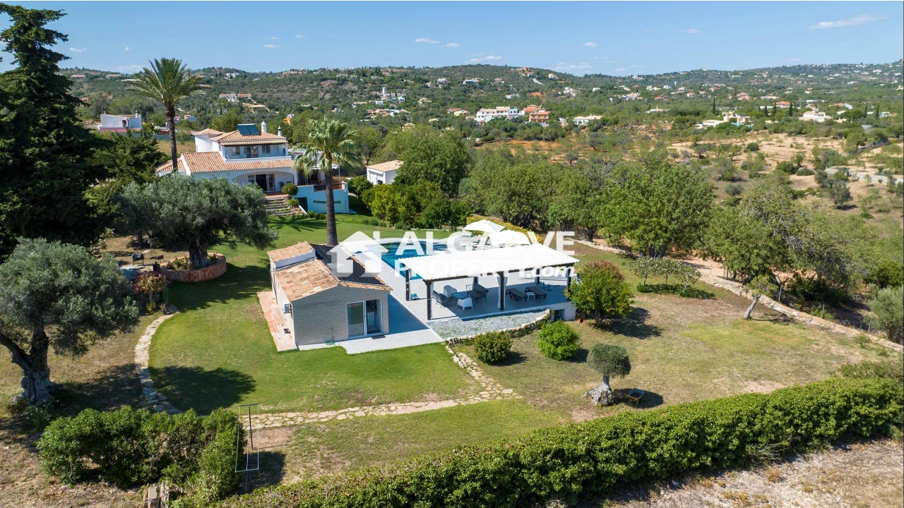 Moradia T5 para Venda em Boliqueime Foto 42