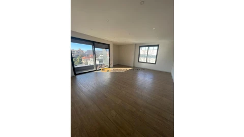 Apartamento T3 para Venda em Cedofeita, Santo Ildefonso, Sé, Miragaia, São Nicolau e Vitória