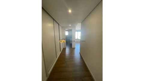 Apartamento T3 para Venda em Cedofeita, Santo Ildefonso, Sé, Miragaia, São Nicolau e Vitória