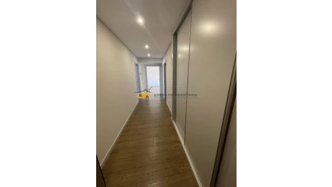 Apartamento T3 para Venda em Cedofeita, Santo Ildefonso, Sé, Miragaia, São Nicolau e Vitória