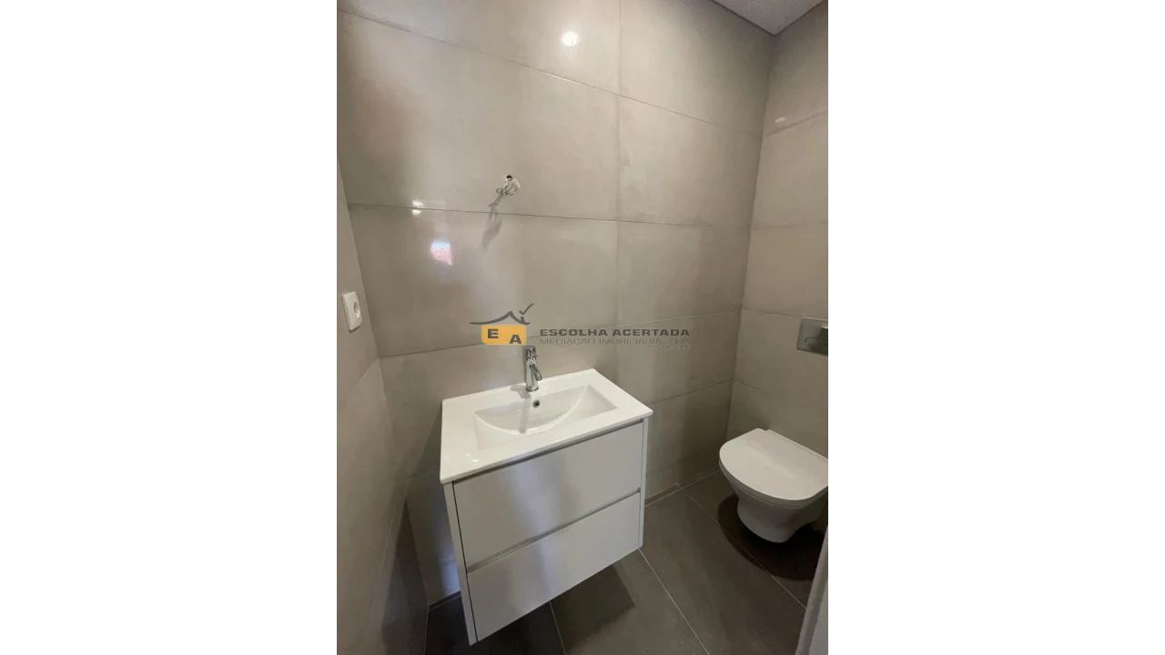 Apartamento T3 para Venda em Cedofeita, Santo Ildefonso, Sé, Miragaia, São Nicolau e Vitória Foto 32