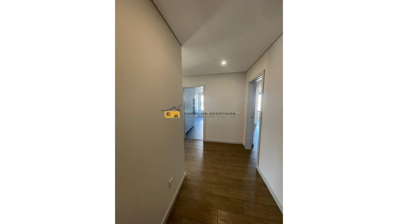 Apartamento T3 para Venda em Cedofeita, Santo Ildefonso, Sé, Miragaia, São Nicolau e Vitória Foto 9