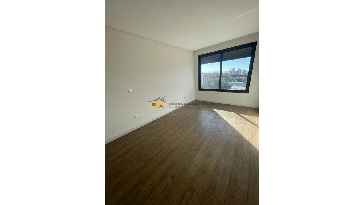Apartamento T3 para Venda em Cedofeita, Santo Ildefonso, Sé, Miragaia, São Nicolau e Vitória Foto 11