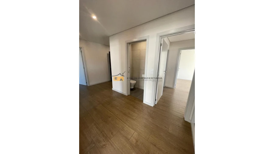 Apartamento T3 para Venda em Cedofeita, Santo Ildefonso, Sé, Miragaia, São Nicolau e Vitória Foto 16