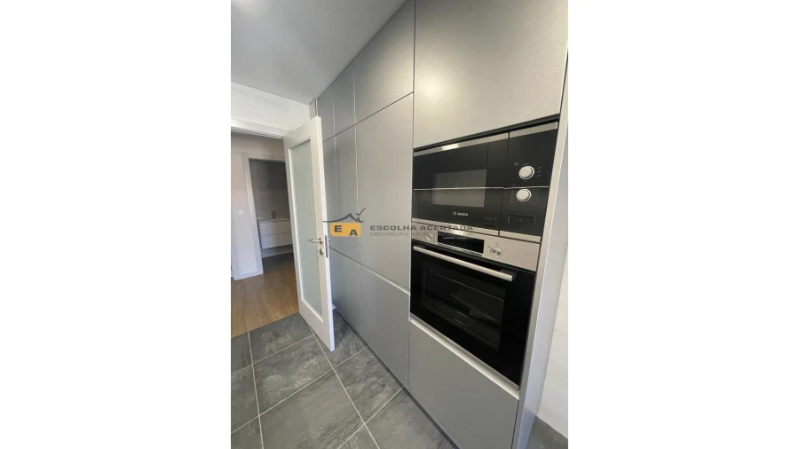Apartamento T3 para Venda em Cedofeita, Santo Ildefonso, Sé, Miragaia, São Nicolau e Vitória Foto 31