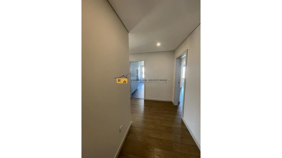 Apartamento T3 para Venda em Cedofeita, Santo Ildefonso, Sé, Miragaia, São Nicolau e Vitória Foto 9