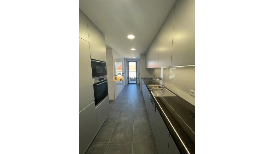 Apartamento T3 para Venda em Cedofeita, Santo Ildefonso, Sé, Miragaia, São Nicolau e Vitória Foto 25