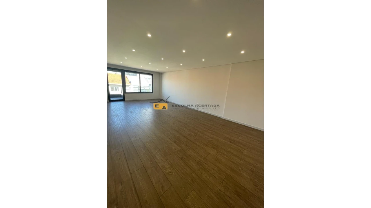 Apartamento T3 para Venda em Cedofeita, Santo Ildefonso, Sé, Miragaia, São Nicolau e Vitória Foto 34
