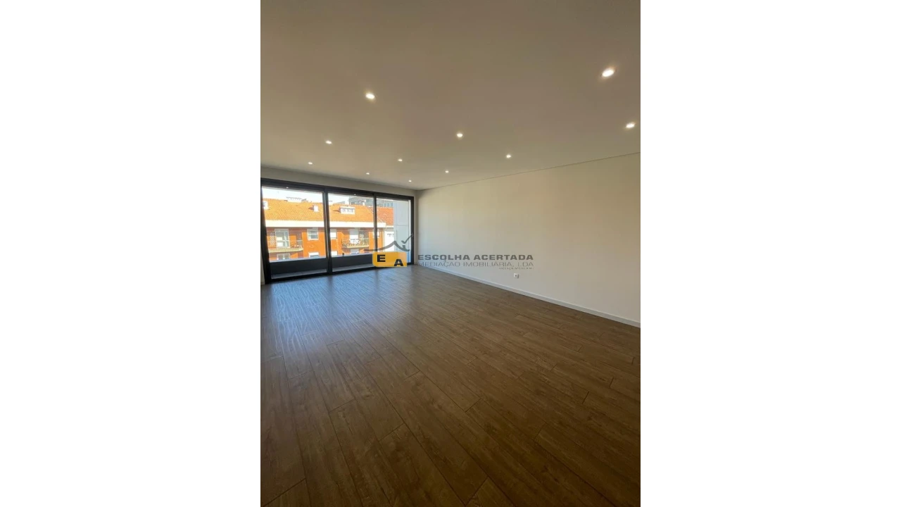Apartamento T2 para Venda em Cedofeita, Santo Ildefonso, Sé, Miragaia, São Nicolau e Vitória Foto 6