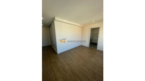 Apartamento T2 para Venda em Cedofeita, Santo Ildefonso, Sé, Miragaia, São Nicolau e Vitória