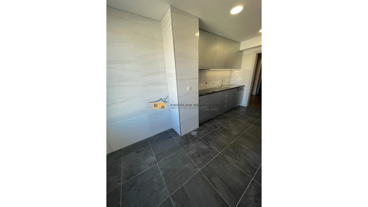 Apartamento T2 para Venda em Cedofeita, Santo Ildefonso, Sé, Miragaia, São Nicolau e Vitória Foto 11