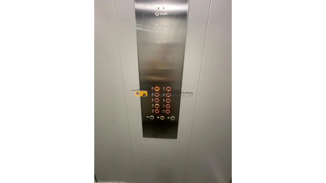 Apartamento T2 para Venda em Cedofeita, Santo Ildefonso, Sé, Miragaia, São Nicolau e Vitória Foto 19