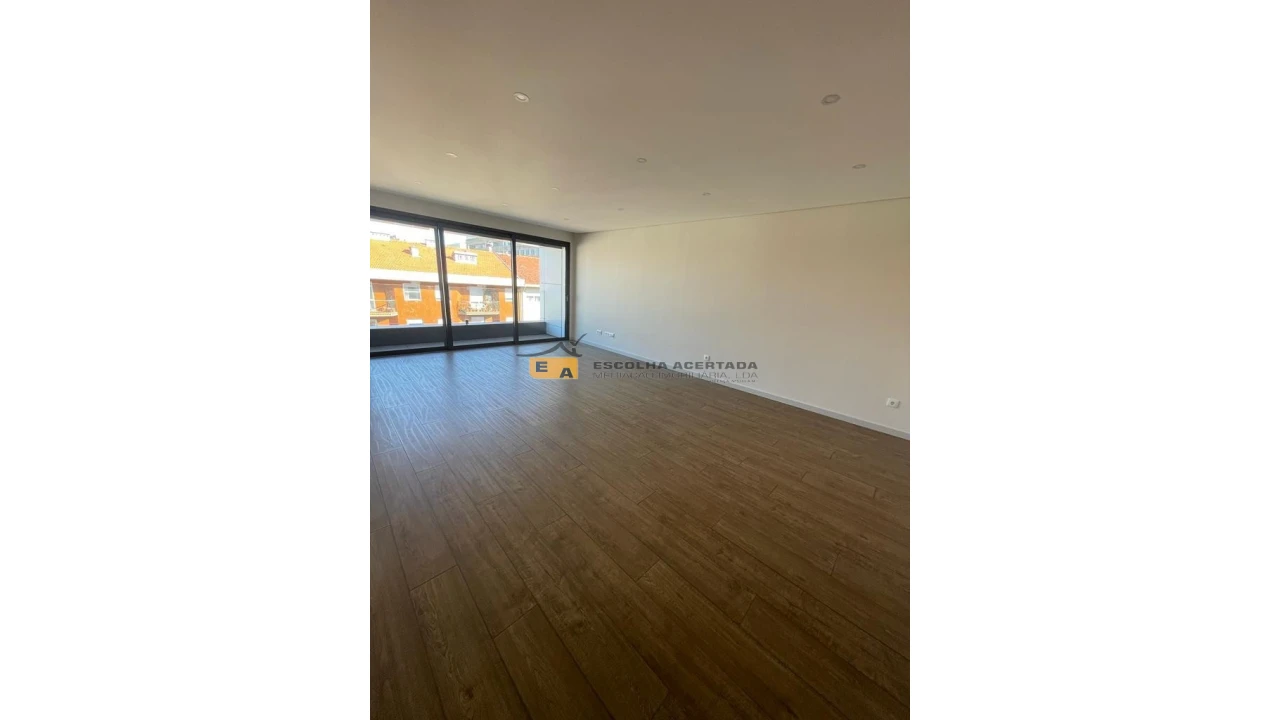 Apartamento T2 para Venda em Cedofeita, Santo Ildefonso, Sé, Miragaia, São Nicolau e Vitória Foto 5