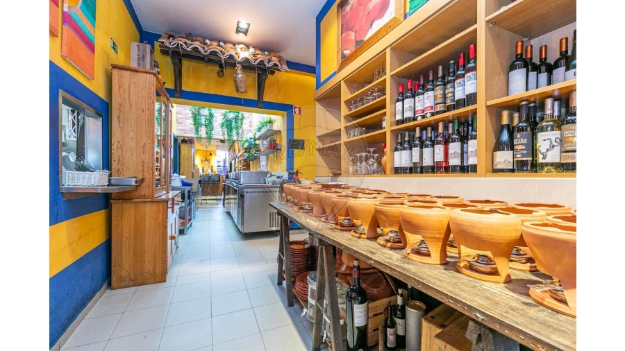 Negócio para Venda em São Domingos de Benfica Foto 7