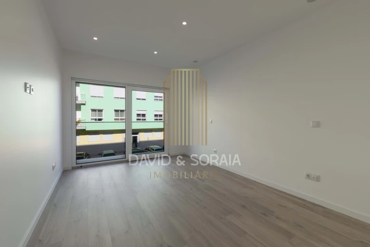 Apartamento T2 para Venda em Alcochete Foto 9