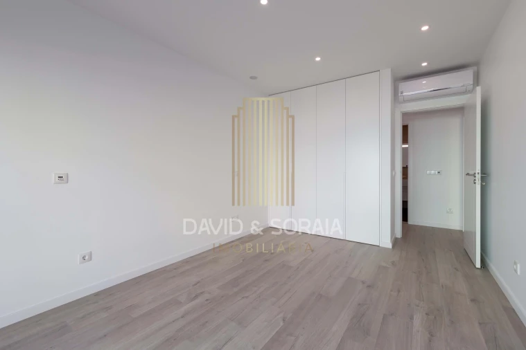 Apartamento T2 para Venda em Alcochete Foto 10