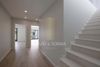 Apartamento T4 para Venda em Alcochete