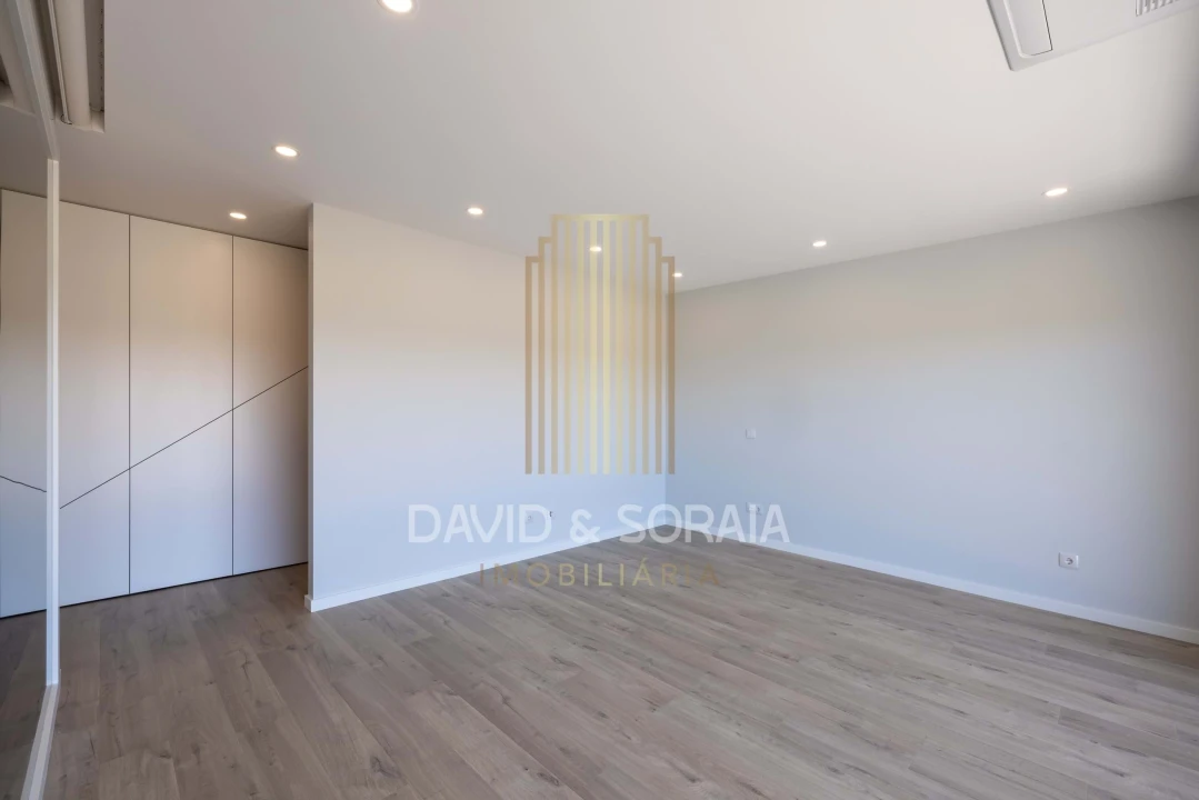 Apartamento T4 para Venda em Alcochete Foto 21