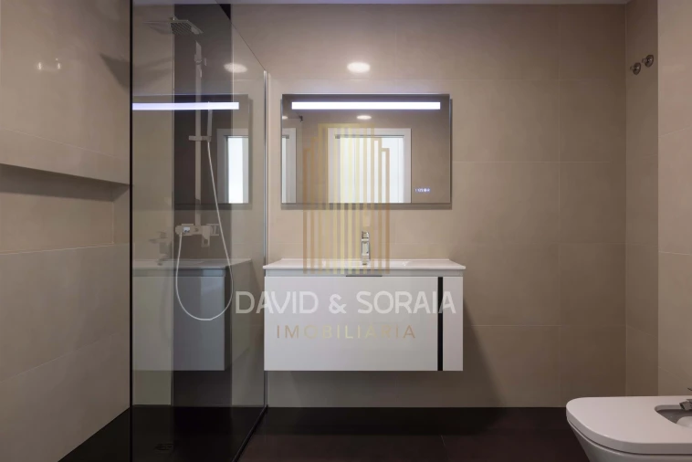 Apartamento T4 para Venda em Alcochete Foto 33