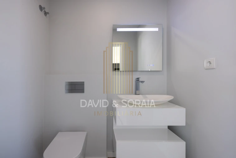 Apartamento T4 para Venda em Alcochete Foto 12
