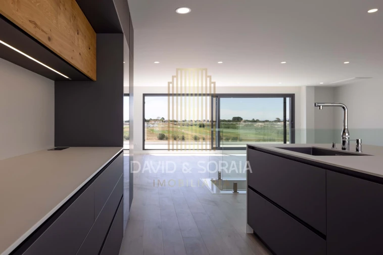 Apartamento T4 para Venda em Alcochete Foto 10