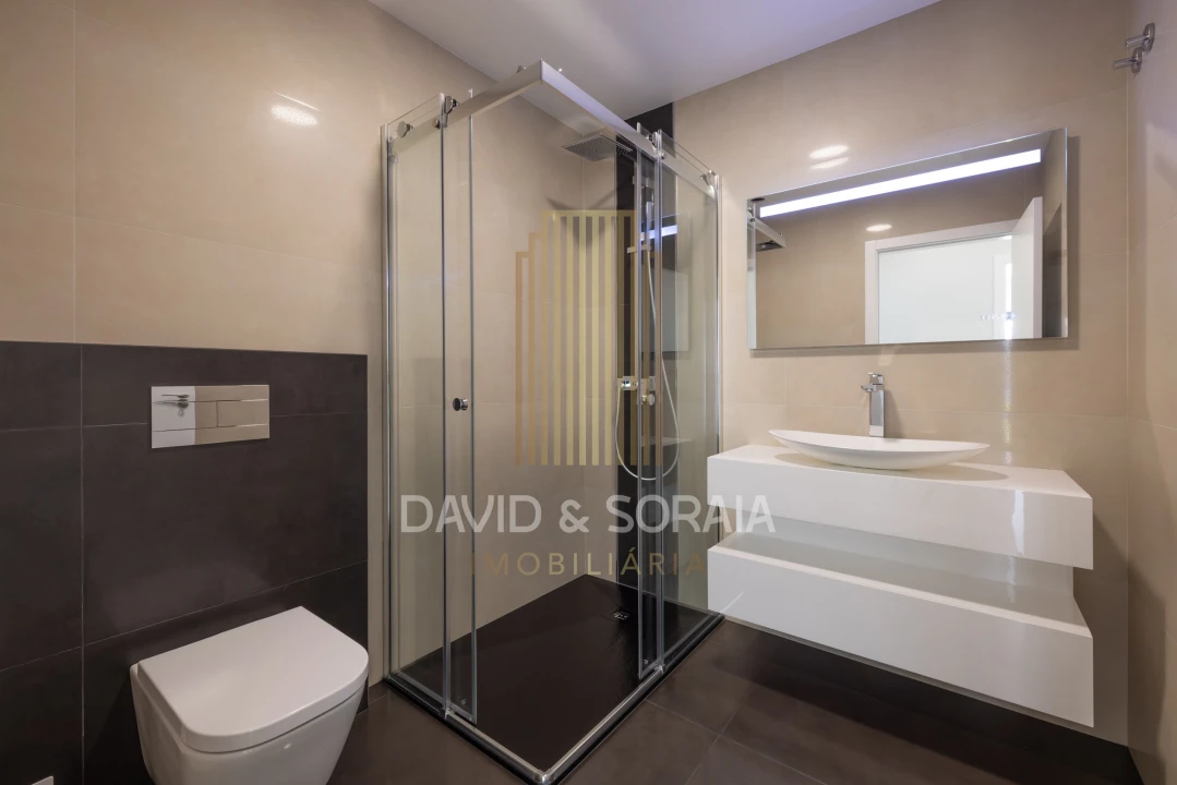 Apartamento T4 para Venda em Alcochete Foto 31