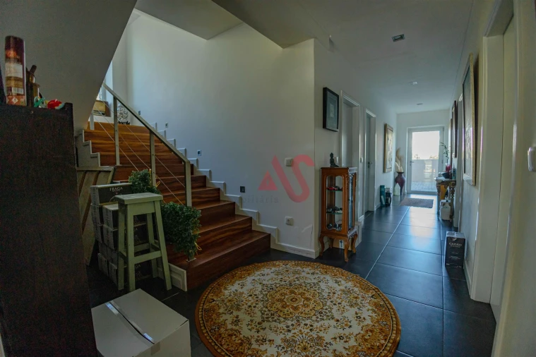 Moradia T4 para Venda em Cortegaça Foto 6