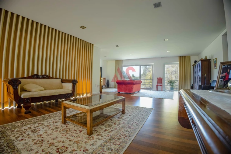 Moradia T4 para Venda em Cortegaça Foto 4