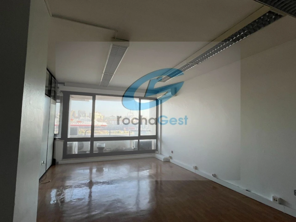 Escritório para Arrendamento em Custóias, Leça do Balio e Guifões Foto 11