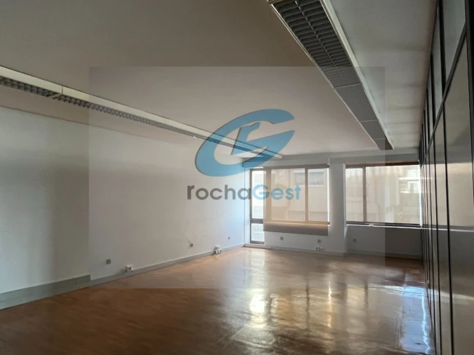 Escritório para Arrendamento em Custóias, Leça do Balio e Guifões Foto 13