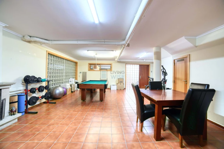 Moradia T4 para Venda em Ramalde Foto 3