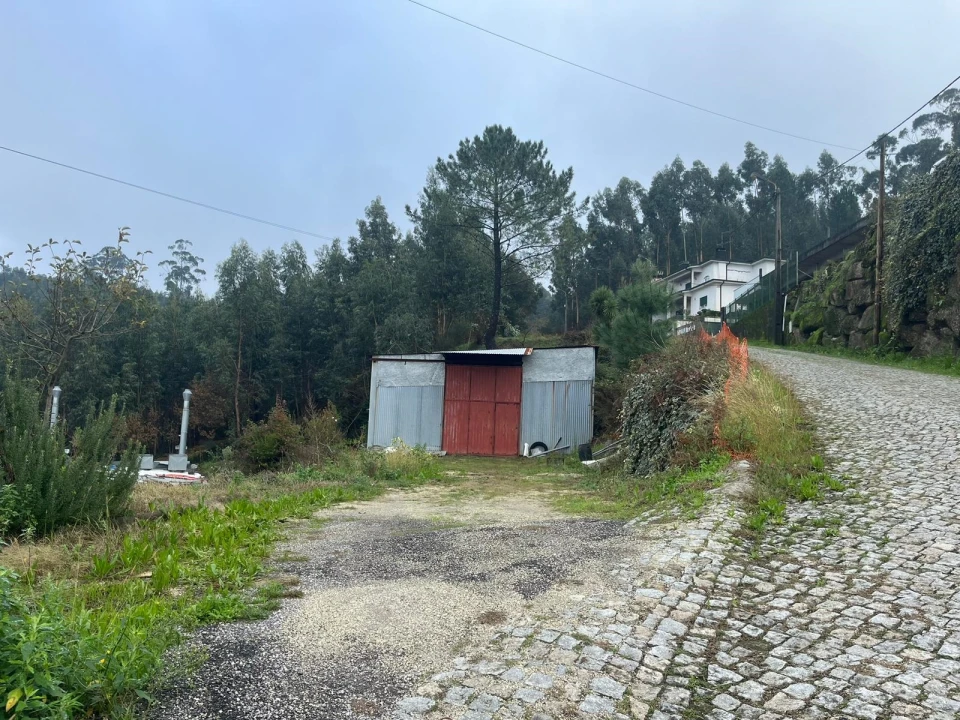 Terreno para Venda em Rebordosa Foto 4
